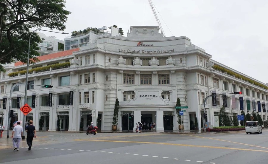 Nightout at Colonial Charms of the City (With Dinner)